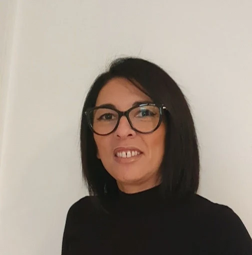 Maître Nina Largeron, avocate au Barreau de Saint-Étienne, cabinet NAKA LEX